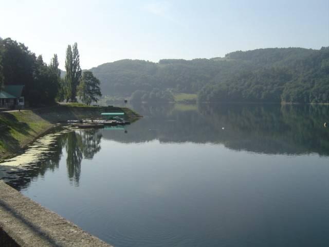 Jezioro rożnowskie