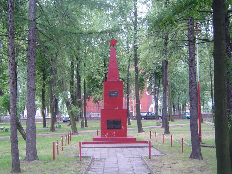 Strzemieszyce - Pomnik radziecki