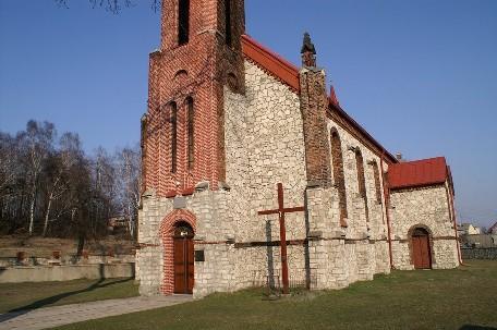 KOŚCIÓŁ p.w. Najświętszej Matki Boskiej Częstochowskiej w Łęce