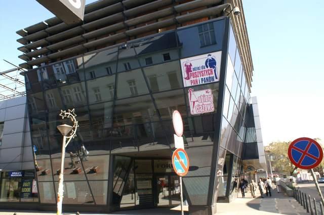 Sosnowiec ul:modrzejewska (Budynek handlowy)