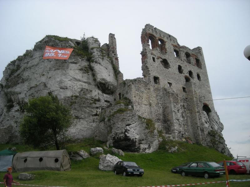 zamek, ogrodzieńiec, podzamcze