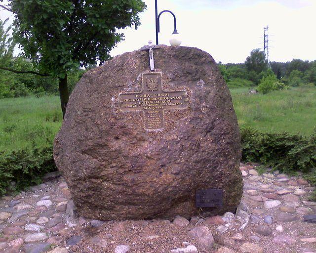 Pomnik poległym obrońcom Ojczyzny