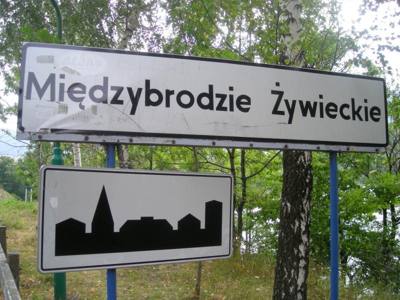 Znak informujący - Międzybrodzie żywieckie