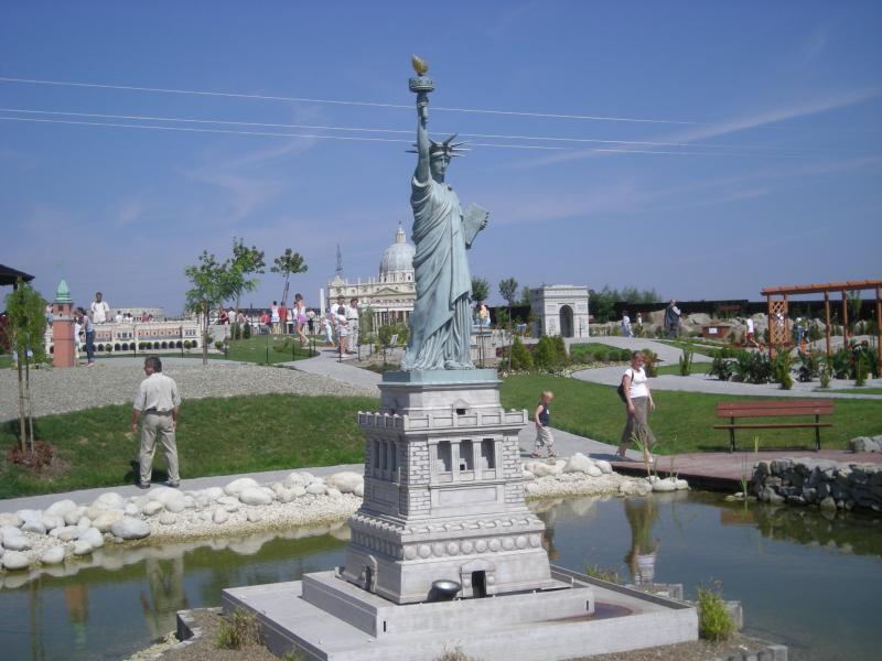 Inwałd - Statua Wolności (Nowego Jorku / Stanów Zjednoczonych)