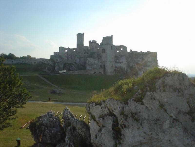 jura, zamek ogrodzieniec