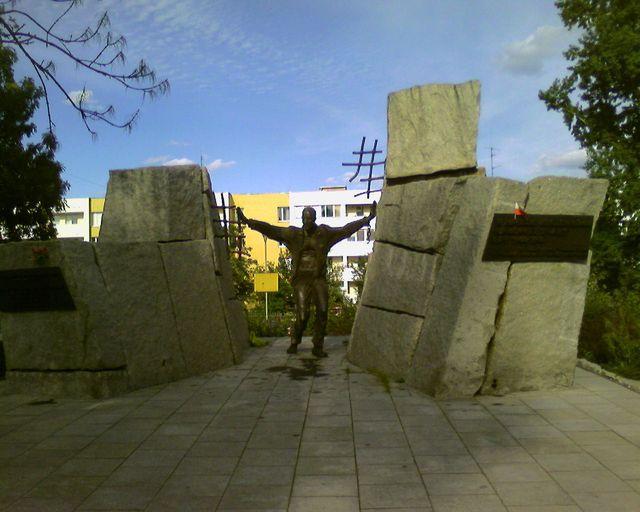 pomnik mauzoleum, nowa praga