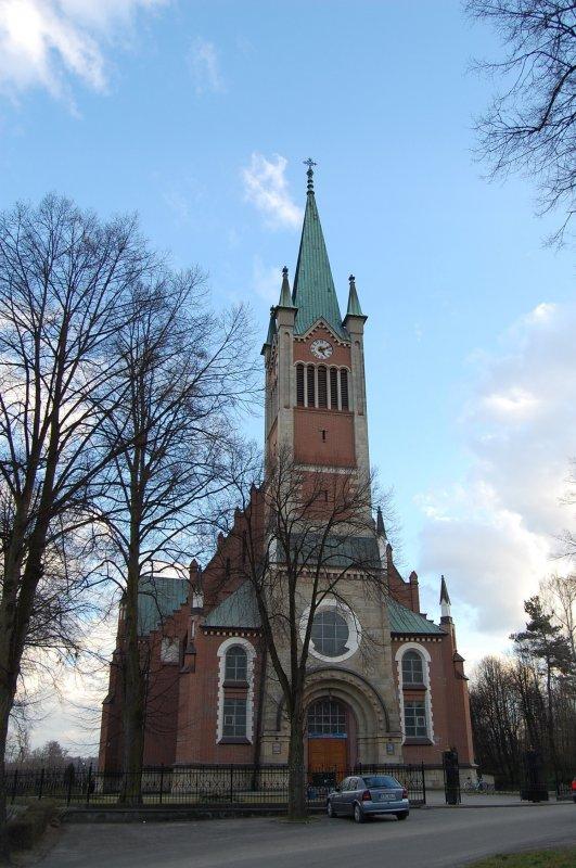 Porąbka Uszewska - Kościół św. Andrzeja Apostoła