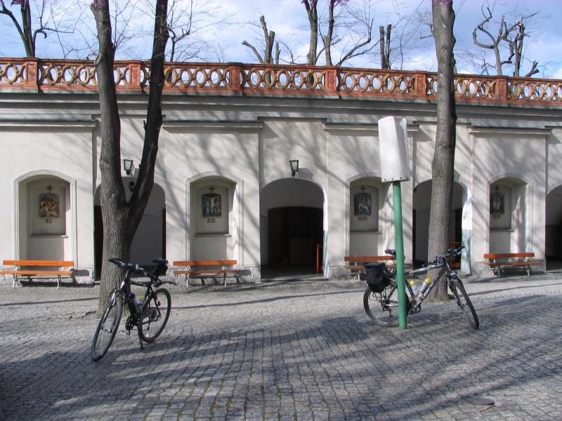 rower, góra św anny, dziedziniec