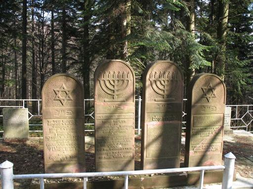 przelęcz hałbowska i mogila żydów zamordovanych w 1942 r