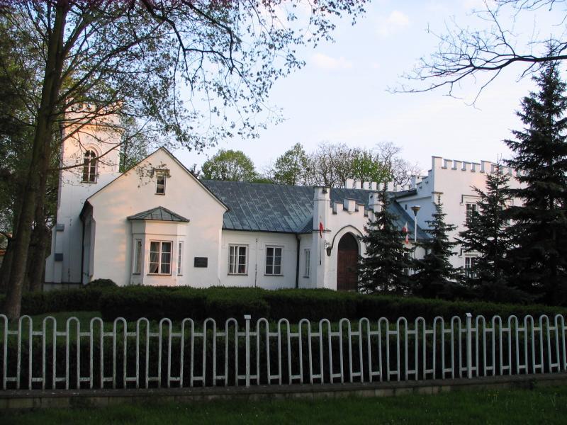 dworek, konopnica, ośrodek wypoczynkowy