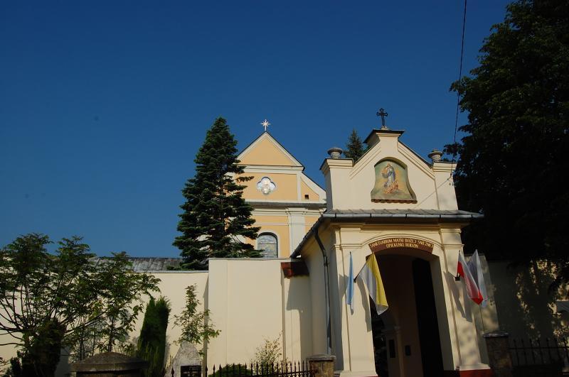 Sanktuarium Matki Bożej Śnieżnej Opiekunki Rodzin w Pilicy – Biskupicach