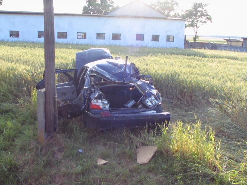 wypadek, rów, bmw