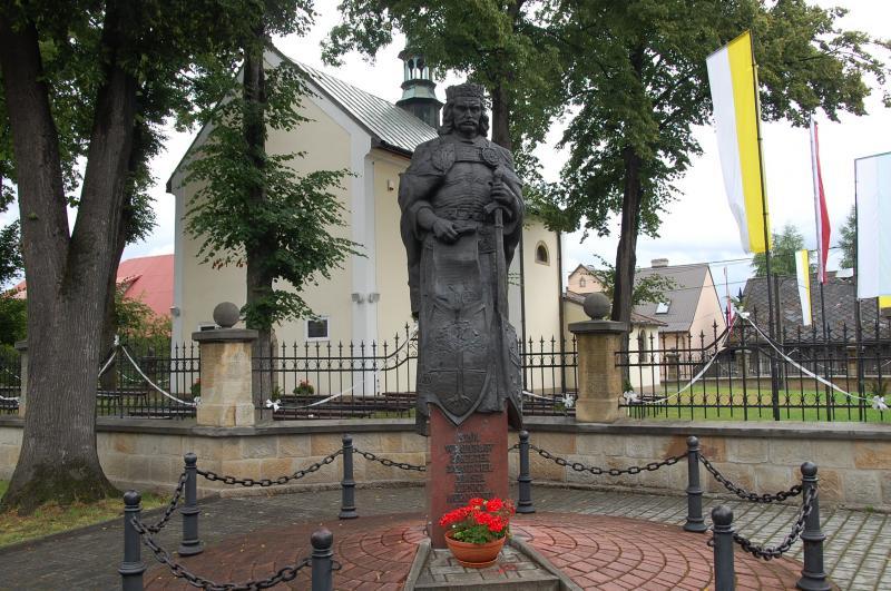 Lipnica murowana - Pomnik Władysław Łokietek