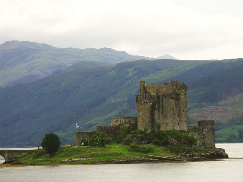 scotland, highlands, eilean donan castle, dornie village