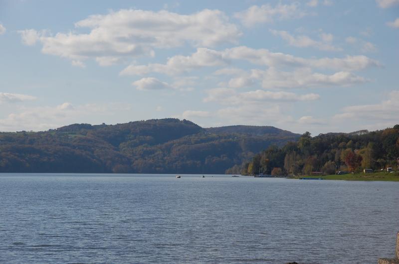 jezioro rożnowskie