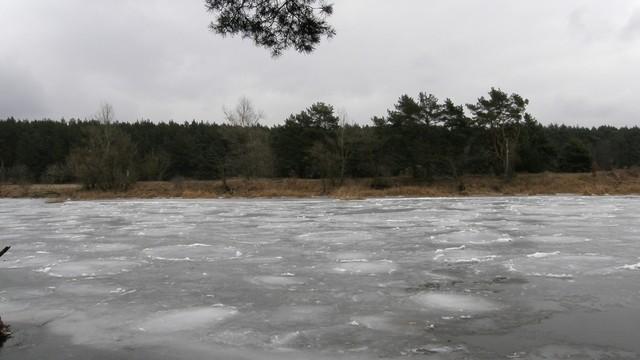 Skuta lodem Warta