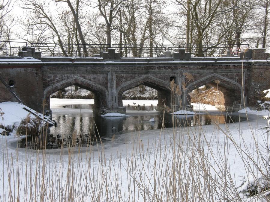 Kórnik, mostek przyzamkowy