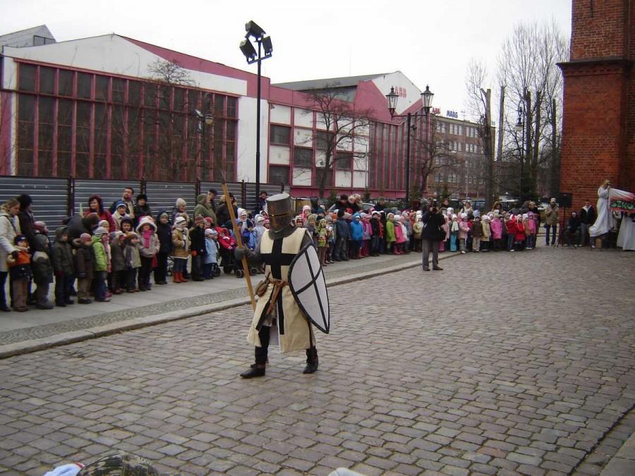 Happening pod Bramą Targową