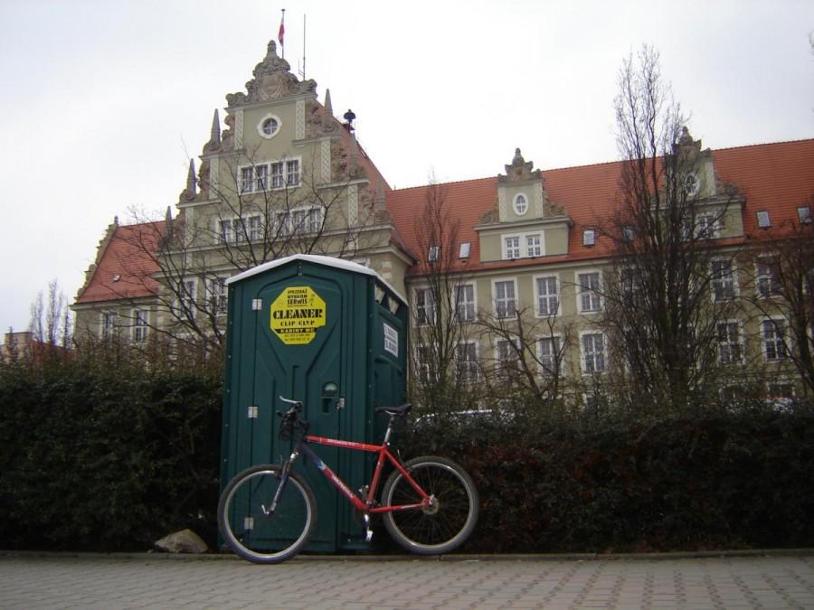 SKR - (sąd, kibel, rower)
