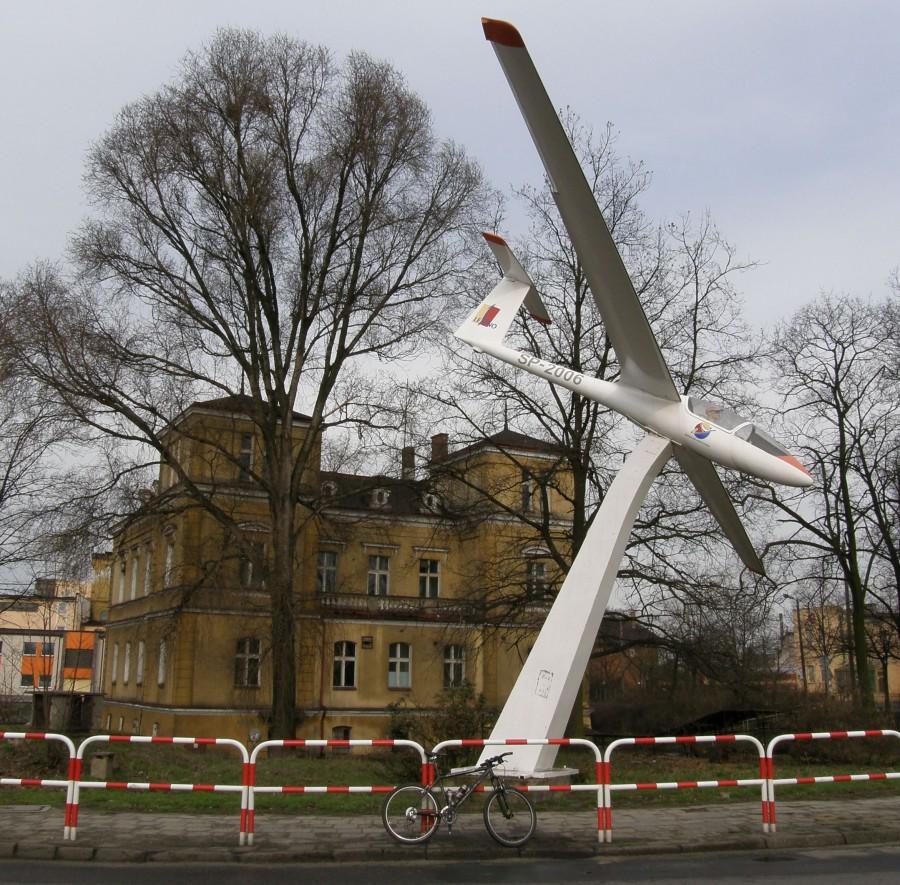 Szybowiec w Lesznie