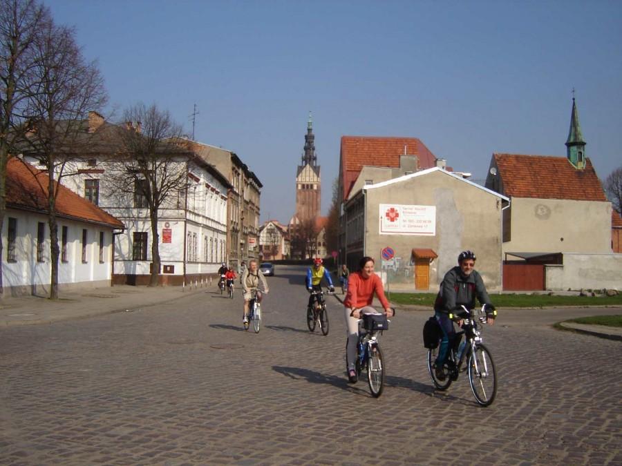 Elbląscy rowerzyści na ulicach.