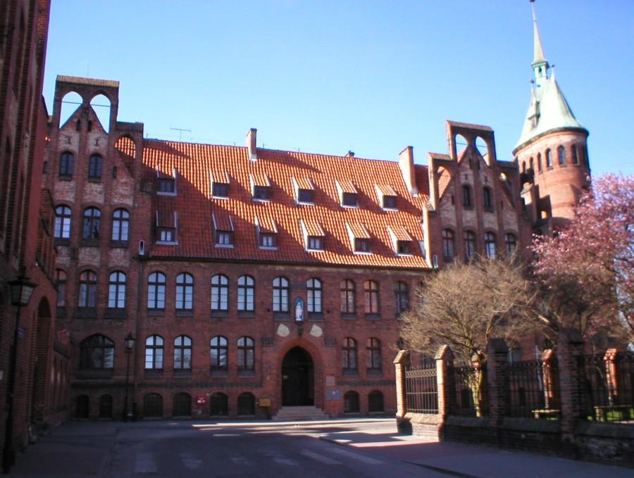 KLASZTOR CYSTERSKO-BENEDYKTYŃSKI