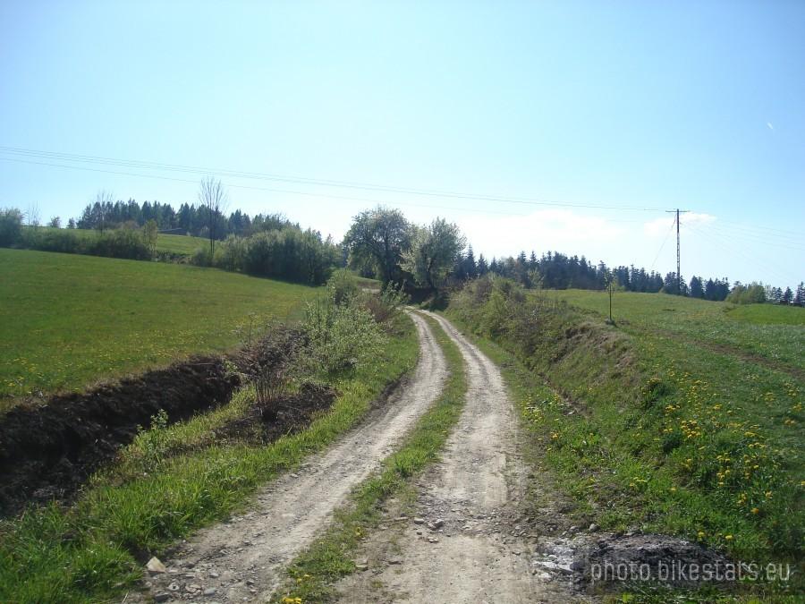 początek niebieskiego szlaku którym jechałem