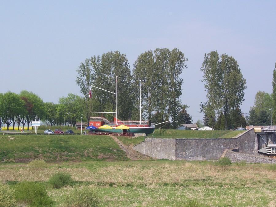 fregata w Ściborzu