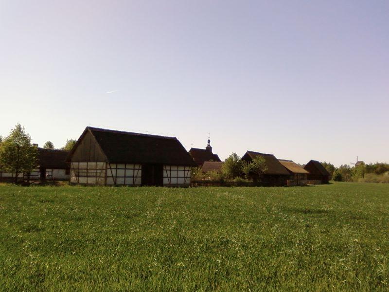 Skansen w Dziekanowicach