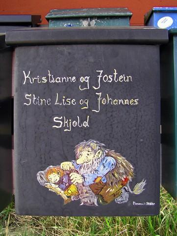 Skrzyneczka trollowa