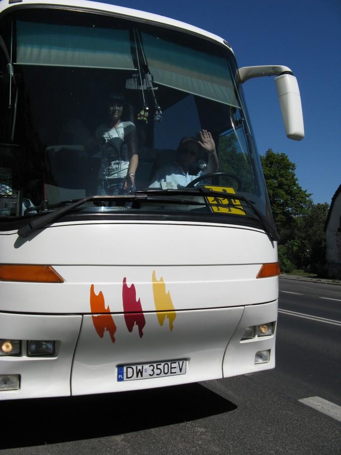 Autobus z kierowcą, który nie umie wyprzedzać!