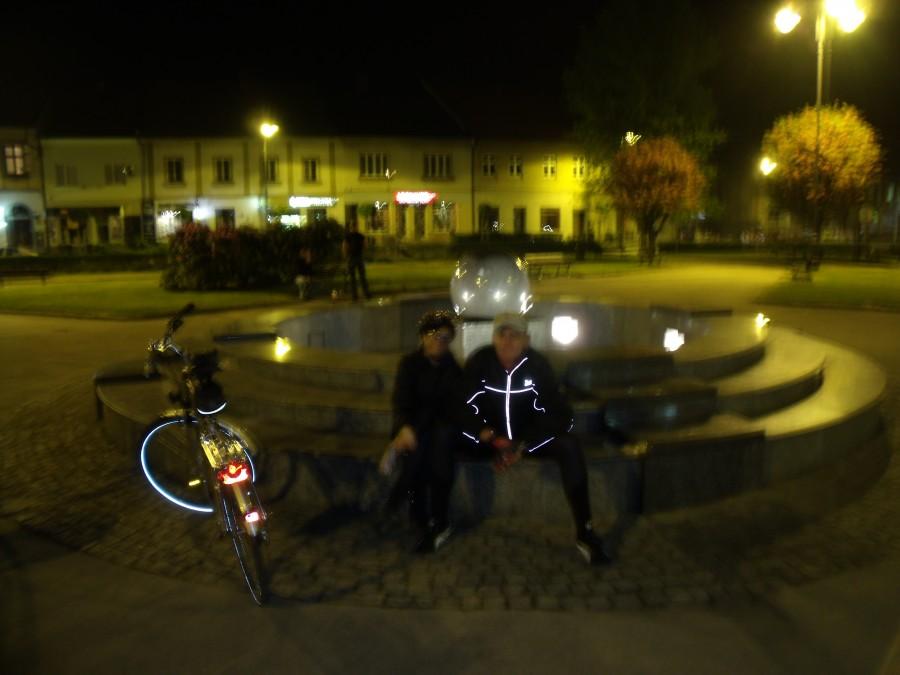 Rynek w Kętach nocą
