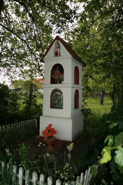 Kapliczka w Mystkowie