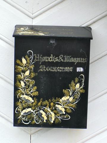 Skrzynke ornamentowa