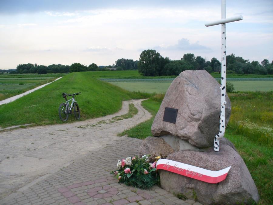 Pomnik na wale wiślanym