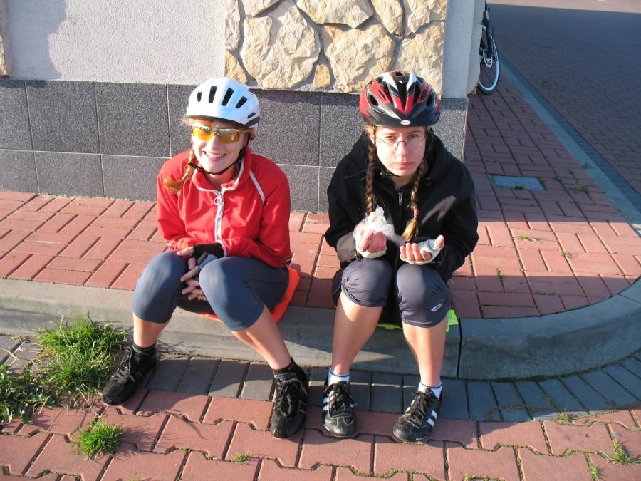 Dwie sierotki - najlepsze, najwytrwalsze i najodwazniejsze bikerki jakie znam :*