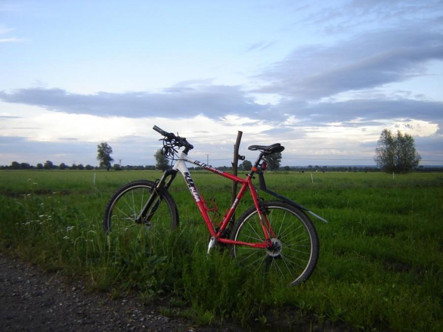 KTM w chmurach.