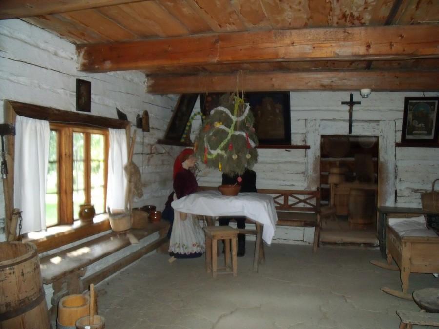 wnętrze chaty