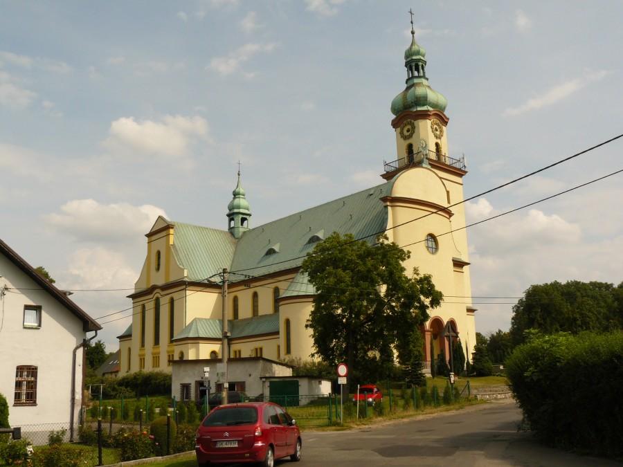 Kościół "Zesłania Ducha Świętego" w Ostropie.