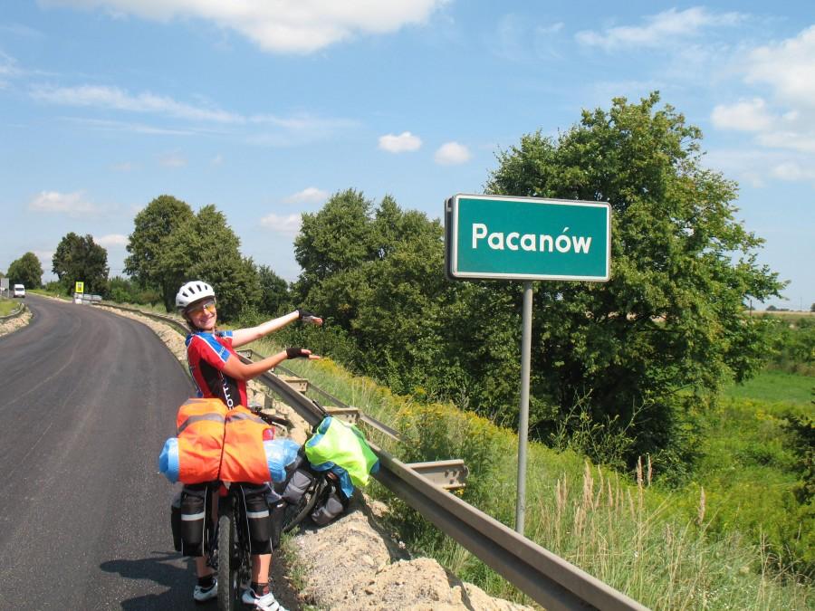Pacanow - moze by tak krowy podkuc