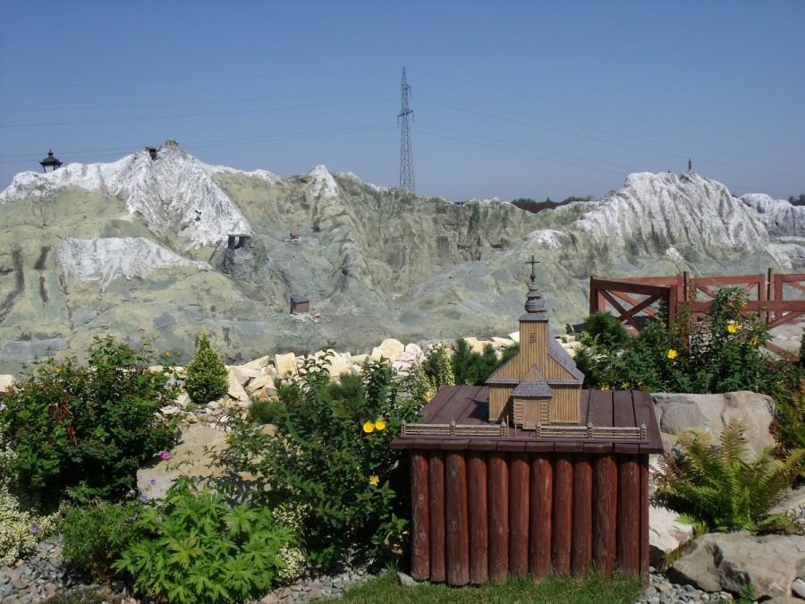 Tatry ze słupem wysokiego napięcia
