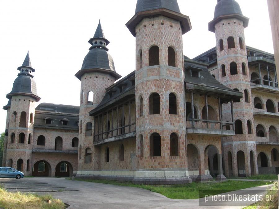Zamek w Łapalicach