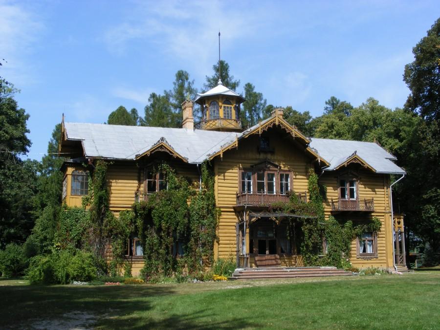 Pałac od frontu