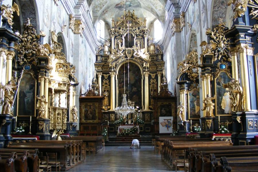 Wnetrze kościoła Bernardynów w Leżajsku