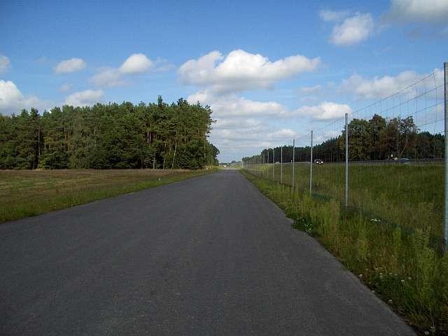 Droga równoległa do trasy E67