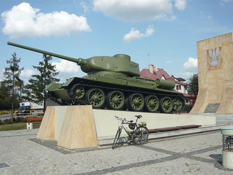 Czołg w Różanie