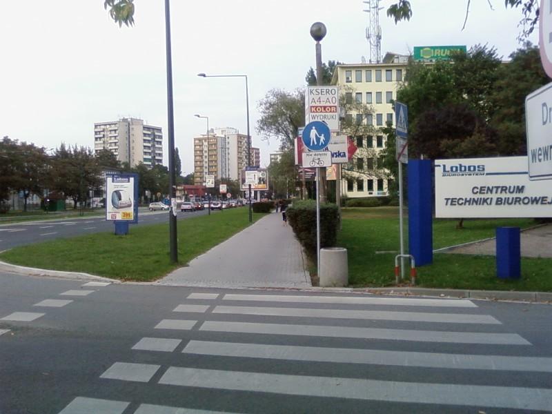 Nowe oznkowanie - Aleja Pokoju