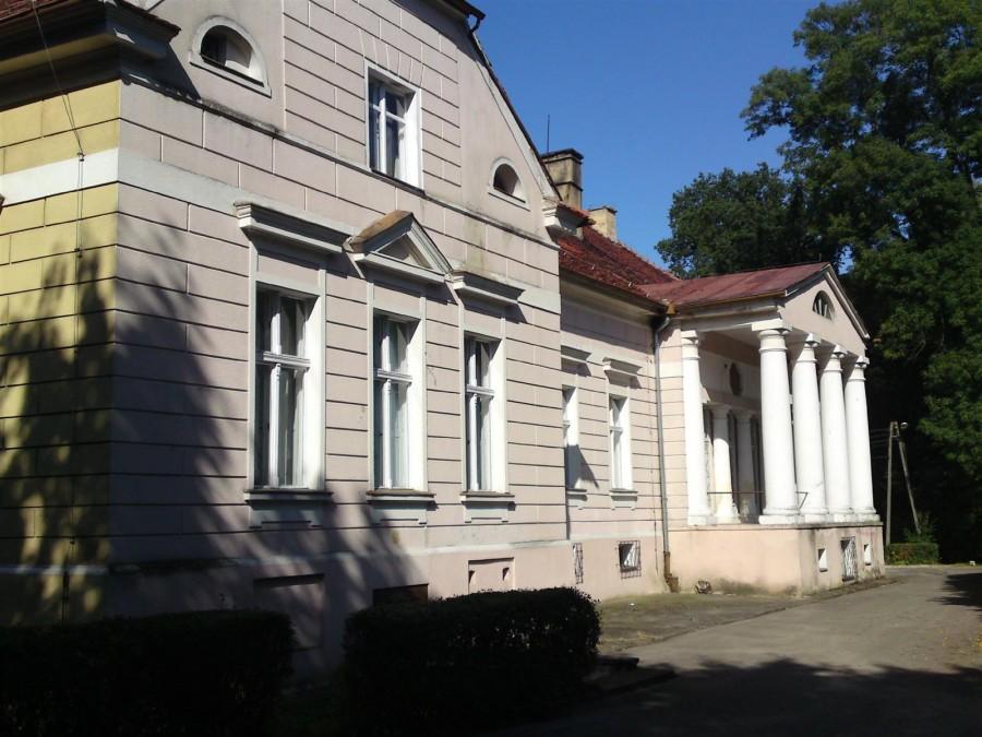 Pałac w Lubaszu