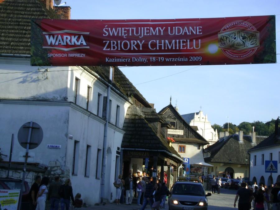 Uliczka prowadząca na rynek w Kazimierzu Dolnym