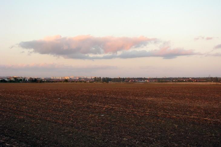 Krajobraz z chmurką